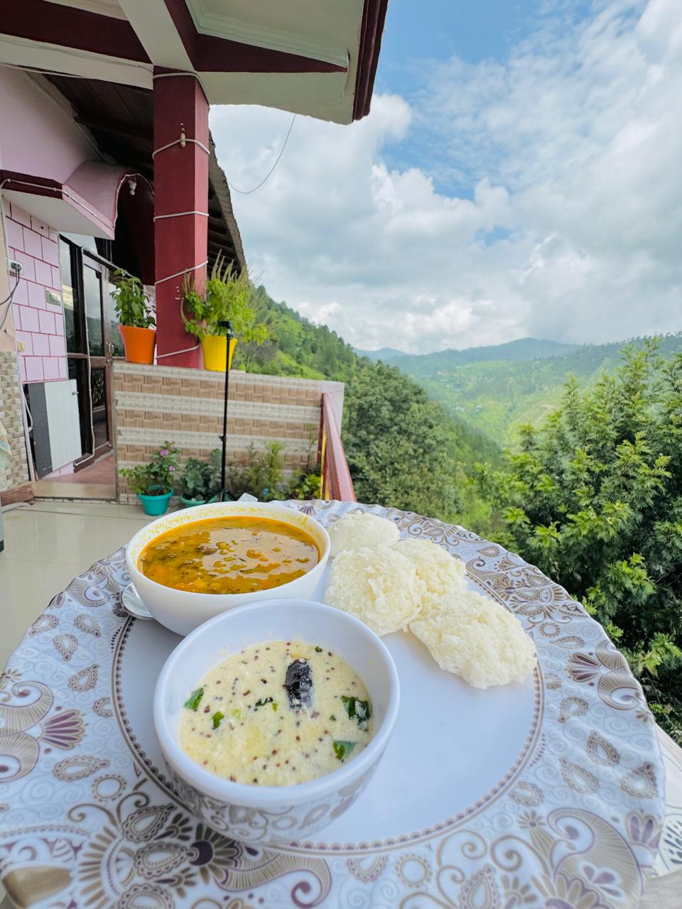 DINING 1945281d 7ee0 48c1 b579 427c98e0a138