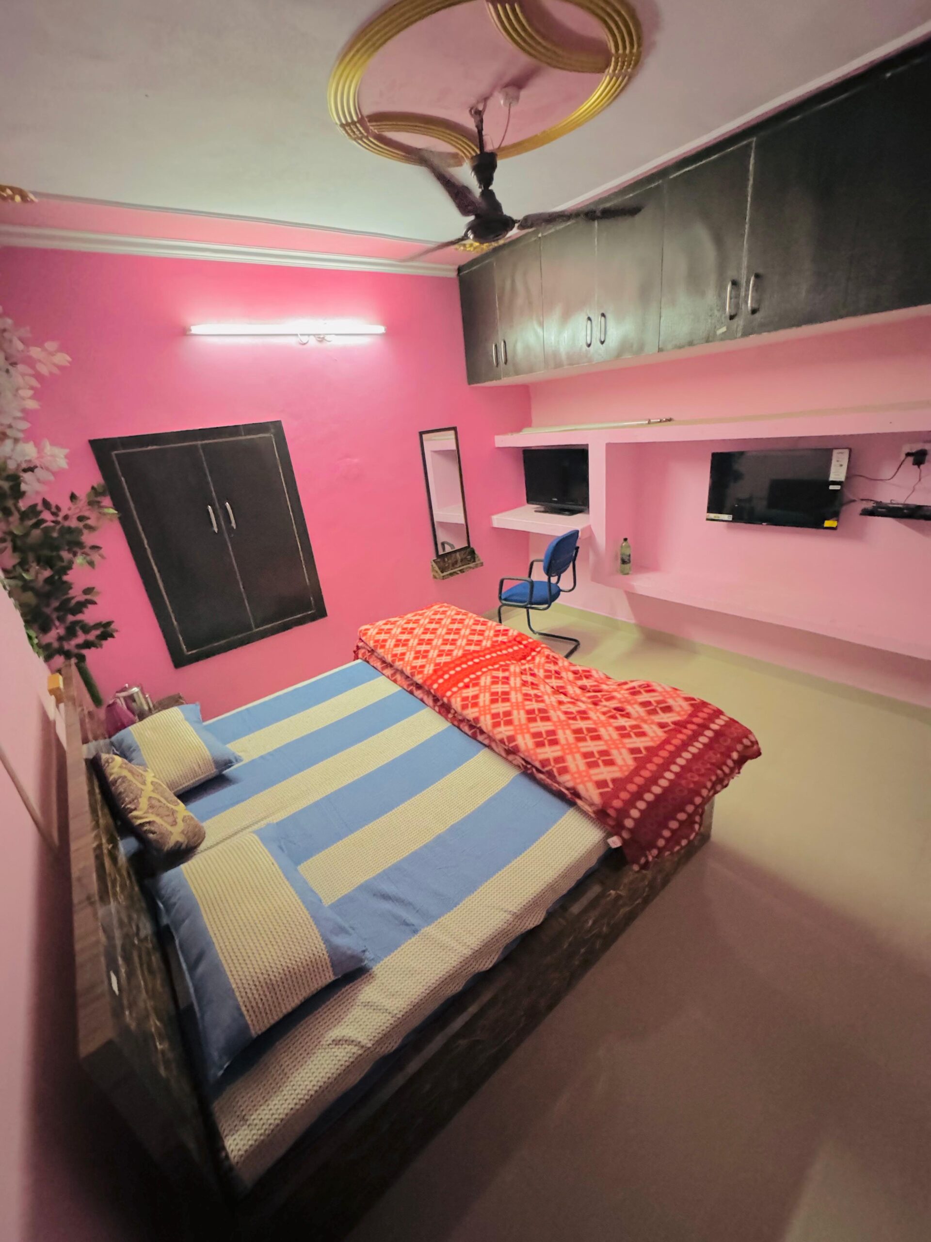 ROOMS whatsapp image 2025 09 16 at 4.43.48 pm