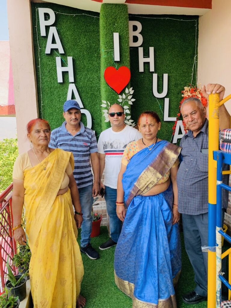 e2ca8a1c 5540 474d ace1 4ebfcd273497